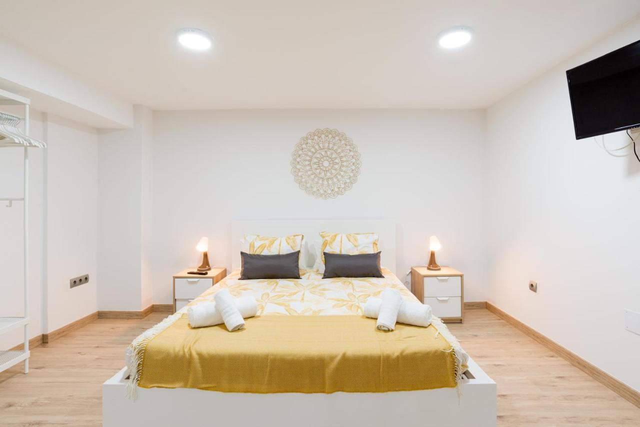 Duplex Cienfuegos II & Old Town By Ele Apartments Malaga Bagian luar foto