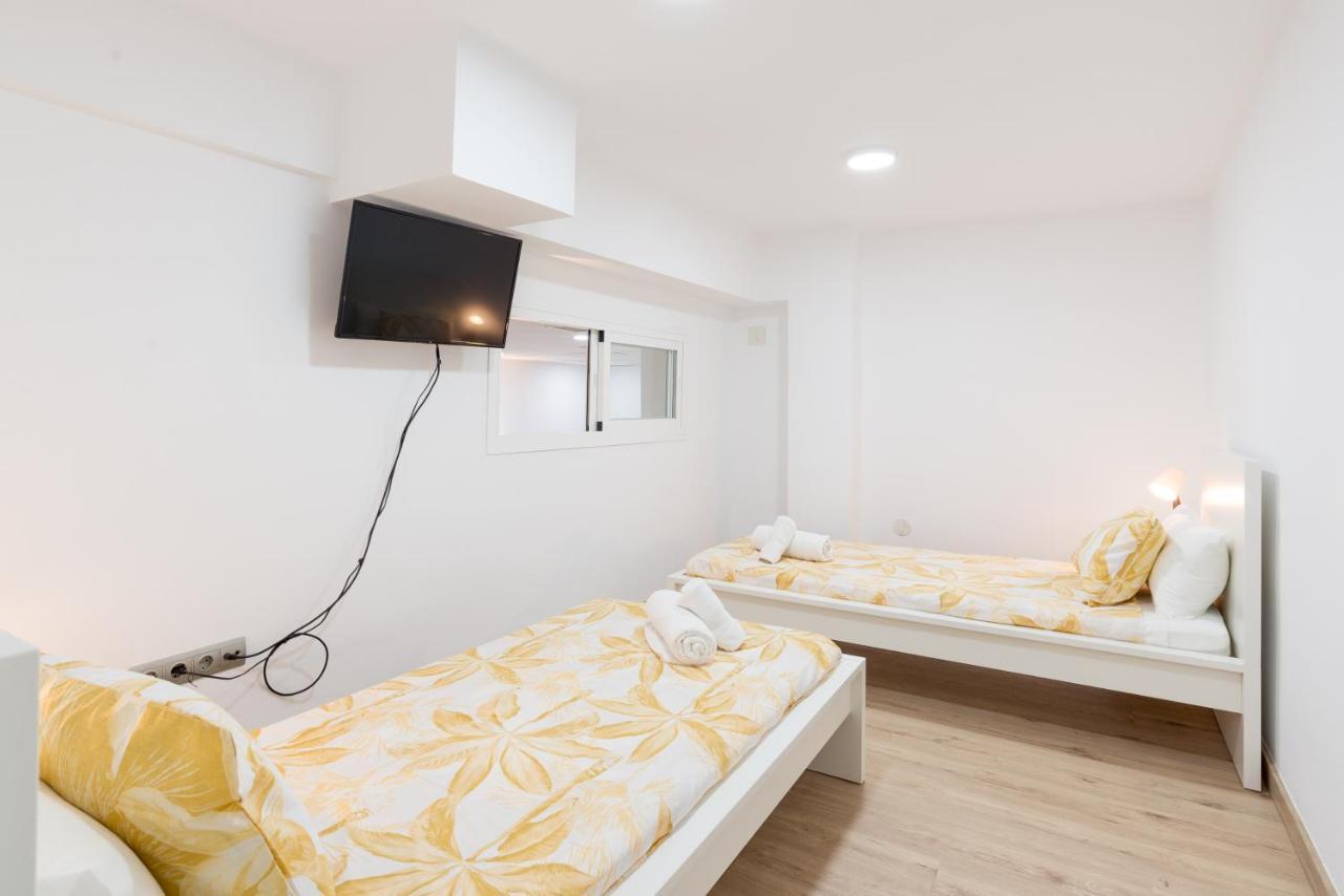 Duplex Cienfuegos II & Old Town By Ele Apartments Malaga Bagian luar foto