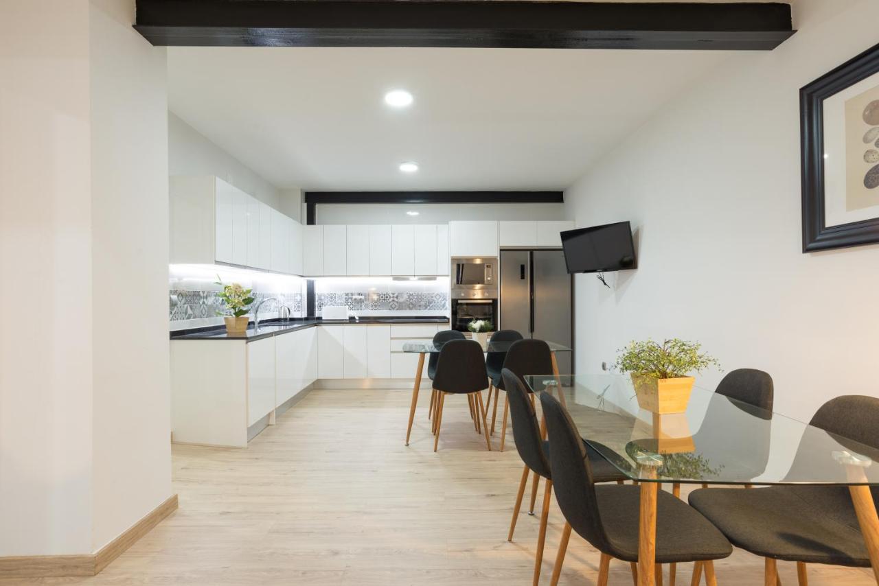 Duplex Cienfuegos II & Old Town By Ele Apartments Malaga Bagian luar foto