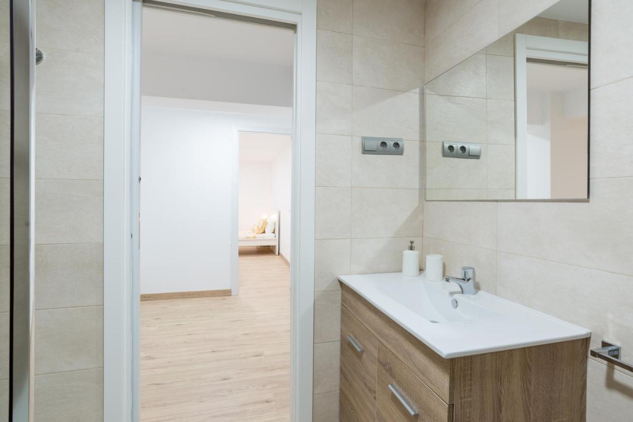 Duplex Cienfuegos II & Old Town By Ele Apartments Malaga Bagian luar foto